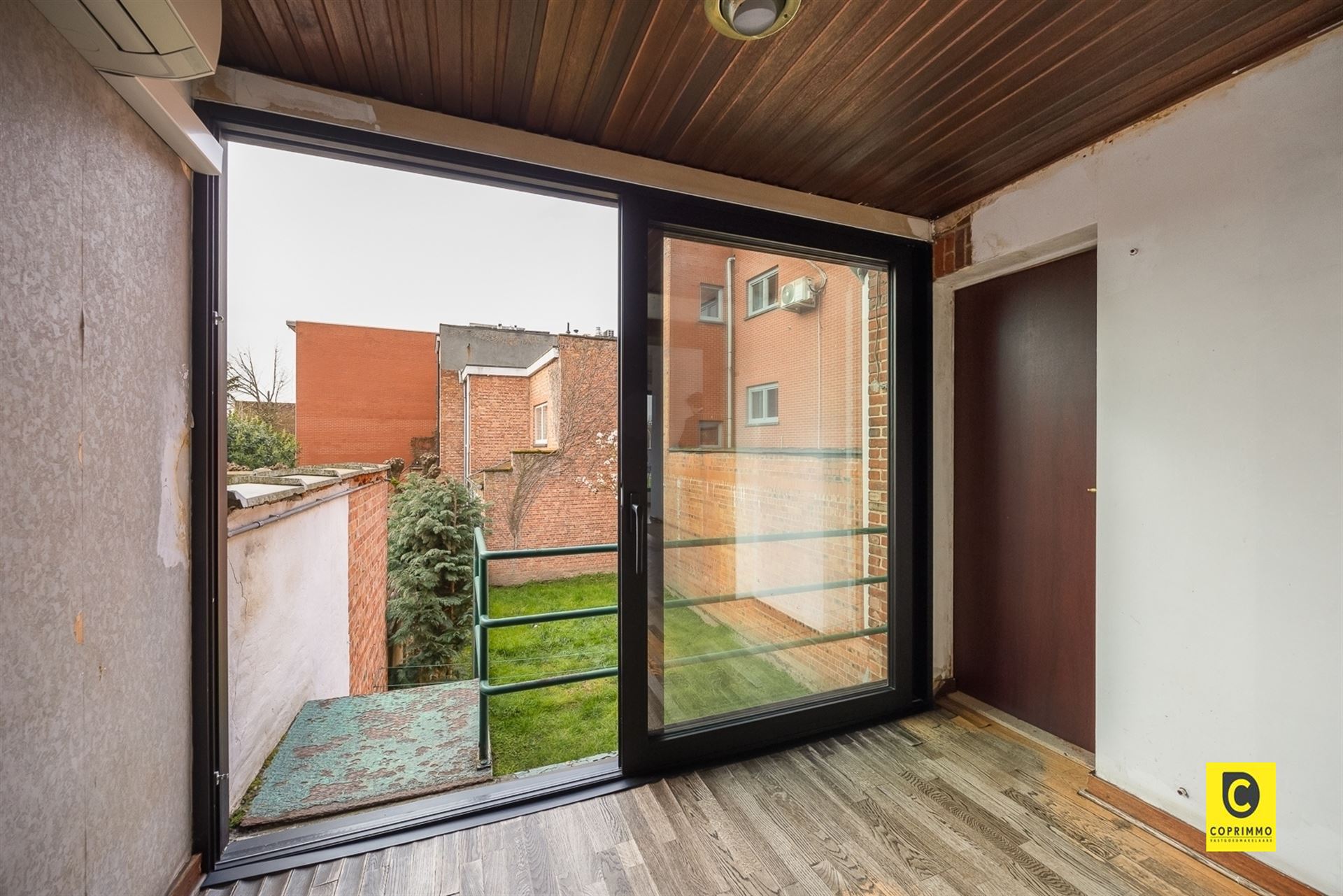 Woning met ruime zuidgerichte tuin - foto 4