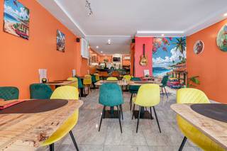  handelspand en woonst – toplocatie in hartje Sint-Niklaasruimte van ongeveer 115 M2boven woongelegenheid In het charmantste winkelstraatje van...