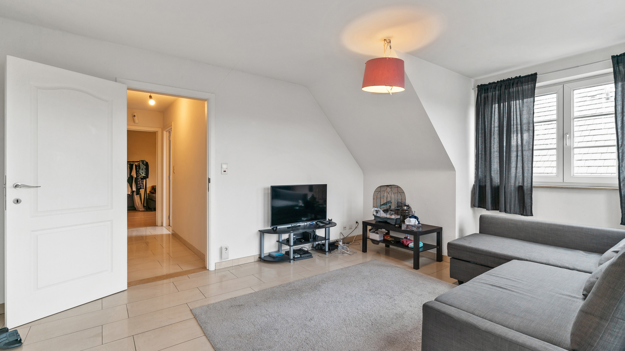 Gezellig dakappartement op de derde verdieping met twee/drie slaapkamers. - foto 4