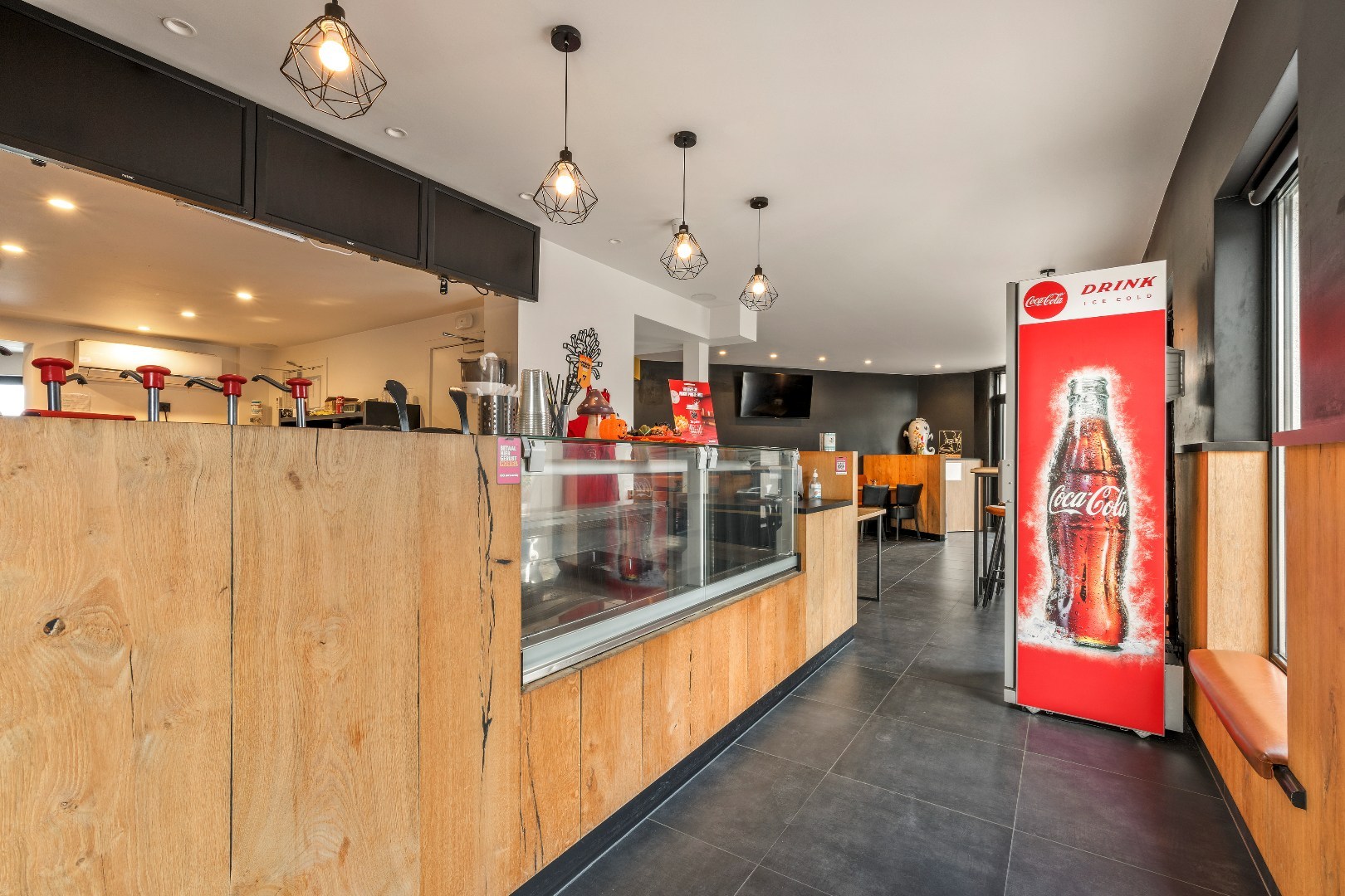 Handelspand  + bouwgronden op een toplocatie in Lebbeke! - foto 1