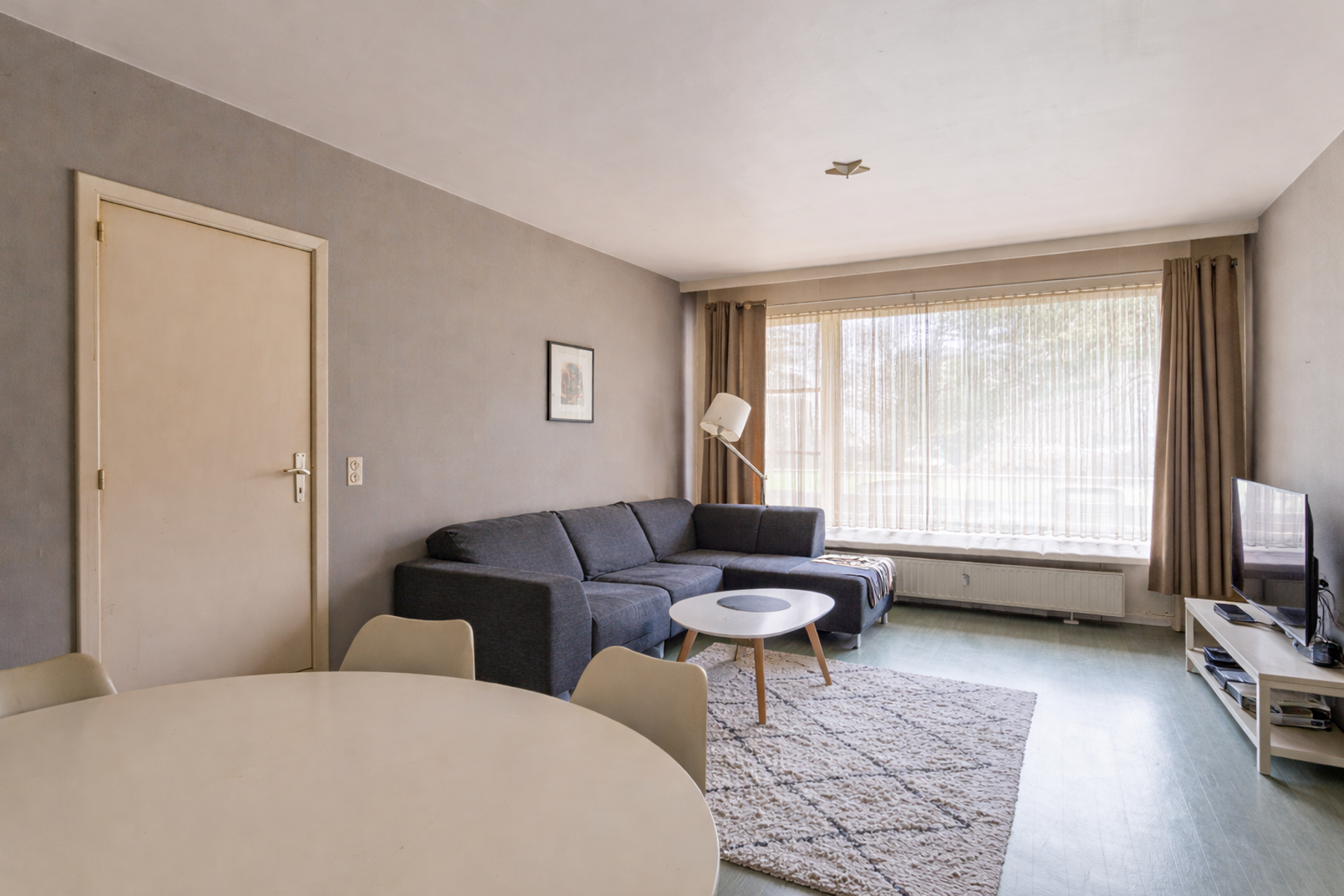 BEZOEKDAGEN VOLZET - Te renoveren appartement met terras. - foto 4