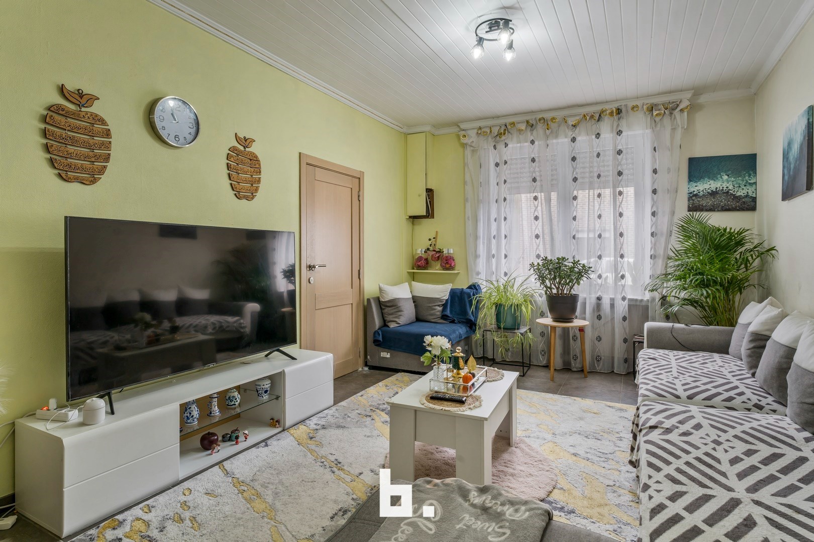 Charmante woning met stadstuintje nabij het centrum - foto 2