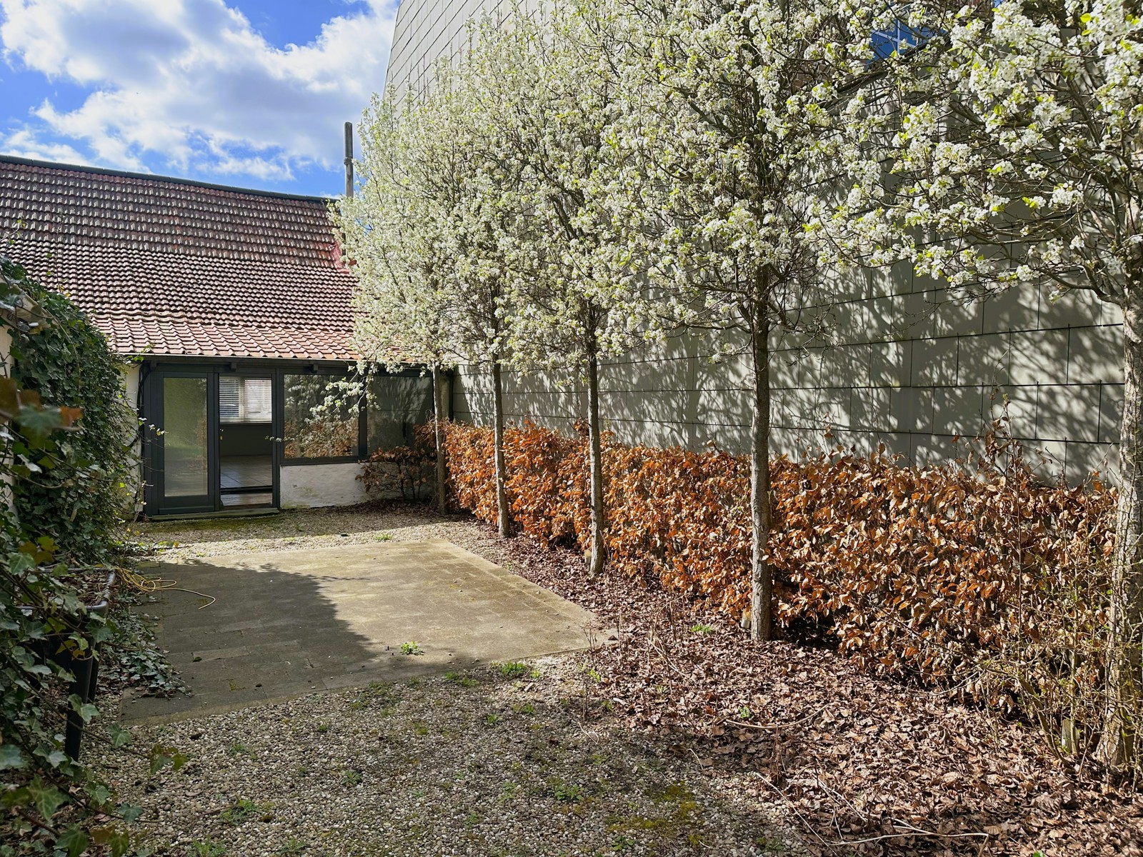 Te renoveren woning op een leuke locatie in Sint-Job - foto 1