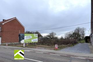 Ce terrain à bâtir est situé sur la Bilzersteenweg à Tongres, à courte distance de marche de la Grand-Place et offre une magnifique vue dégagée...