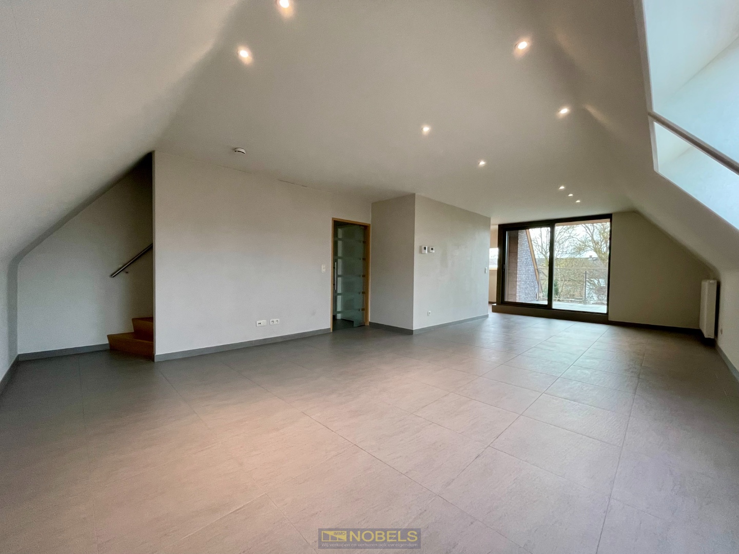 Te huur, duplexappartement met 3 slaapkamers in Oudenaarde - foto 3