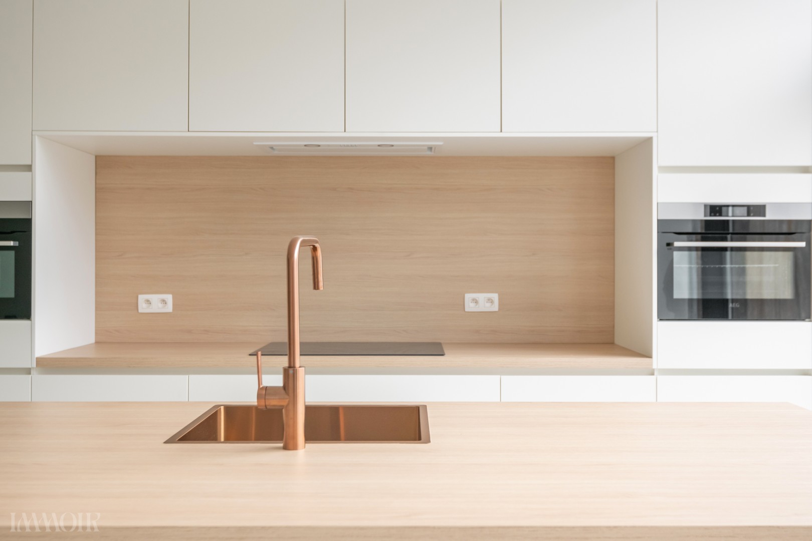 Unieke, volledig gerenoveerde woning met zwembad te Herentals - foto 4