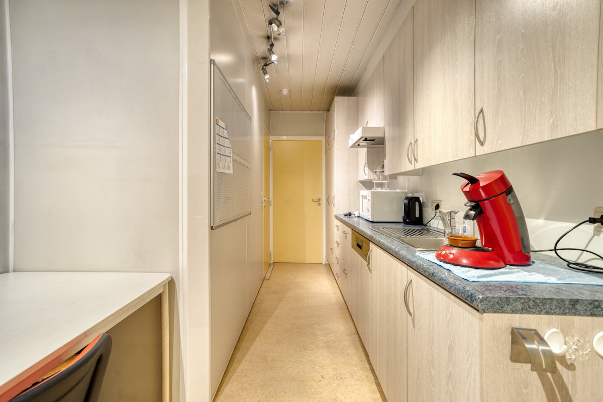 Commercial property for sale in a prime location in Kerkstraat in Wenduine - photo 2