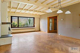 Op een uitstekende locatie te Baal/Tremelo, bevindt zich deze te renoveren woning op een prachtig perceel van 1795 m².De woning geniet een groene,...