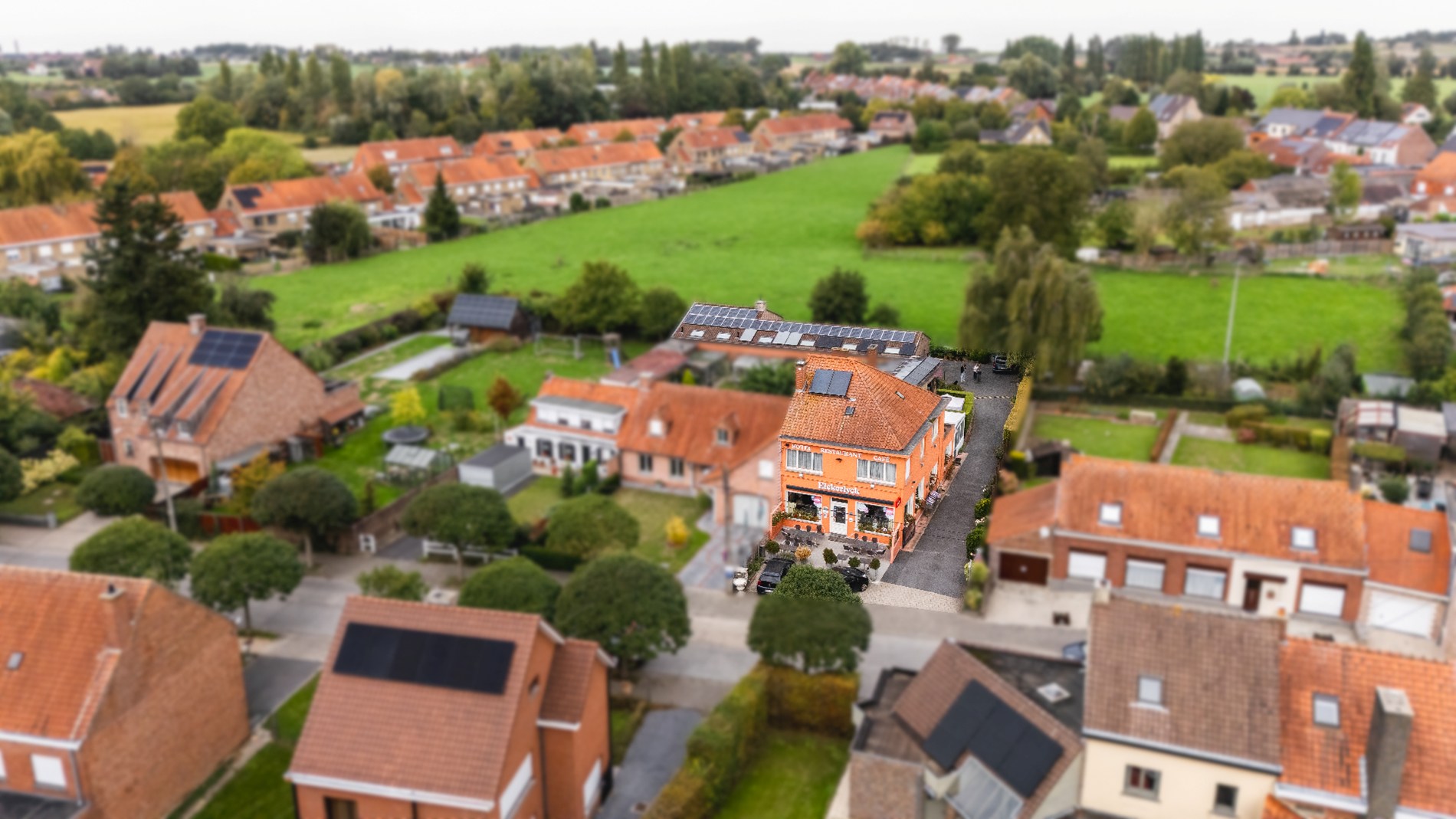 handelspand en vrij café 'Hotel Elckerlyck' met 6 kamers - foto 4