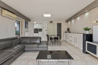 Voor meer info en foto’s, surf naar www.swevers.be – In een kindvriendelijke buurt van Leopoldsburg ontdek je deze instapklare halfopen woning...