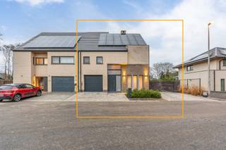 STIJLVOLLE, INSTAPKLARE GEZINSWONING (A-LABEL) MET 5 SLAAPKAMERS, 2 BADKAMERS, BUREEL EN INPANDIGE GARAGE OP TOPLOCATIE TE GENK (BRET)In de...