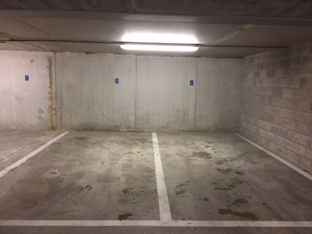 Garage for rent in Hoogstraten - photo 2