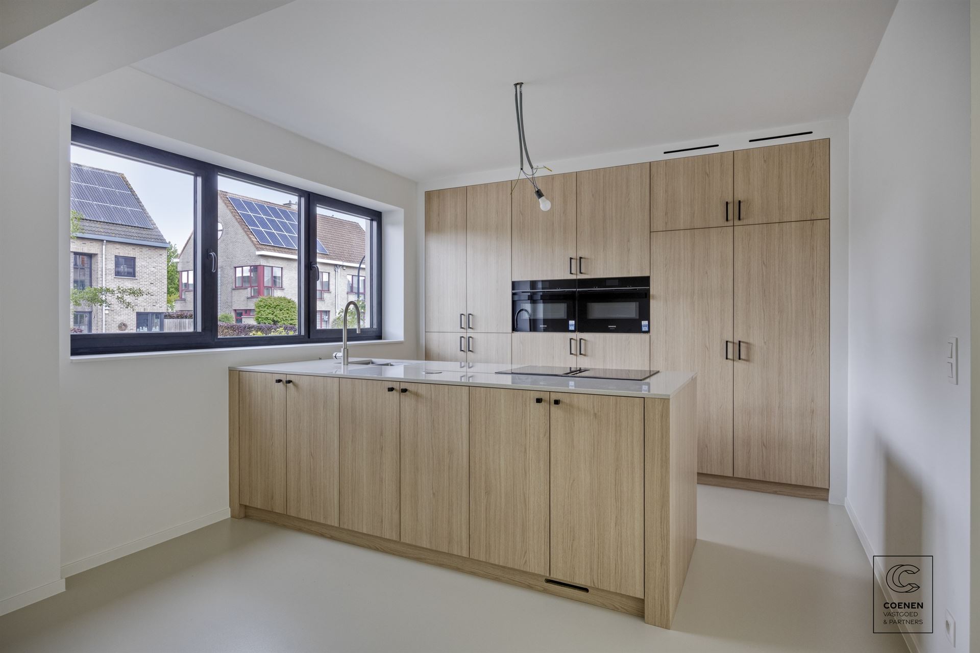 Volledig gerenoveerde woning van 230 m² met 5 slpk's! - foto 4