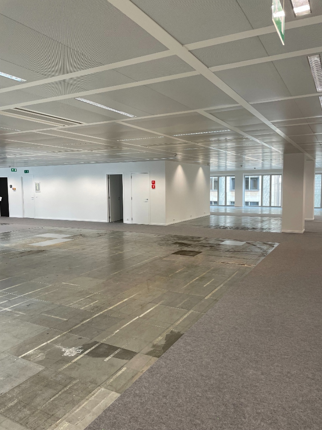 Kantoren te huur - Léoplod wijk - foto 4