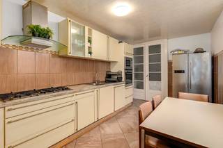 Dit ruim herenhuis met veel potentieel is gelegen op een toplocatie nabij Park Spoor Noord en het Eilandje in Antwerpen. Ideaal voor...