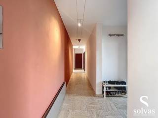Statige bungalow gelegen op de Grote Baan te Lievegem. De woning is gelegen op een perceel van 990m² en beschikt over 182m² bewoonbare oppervlakte...