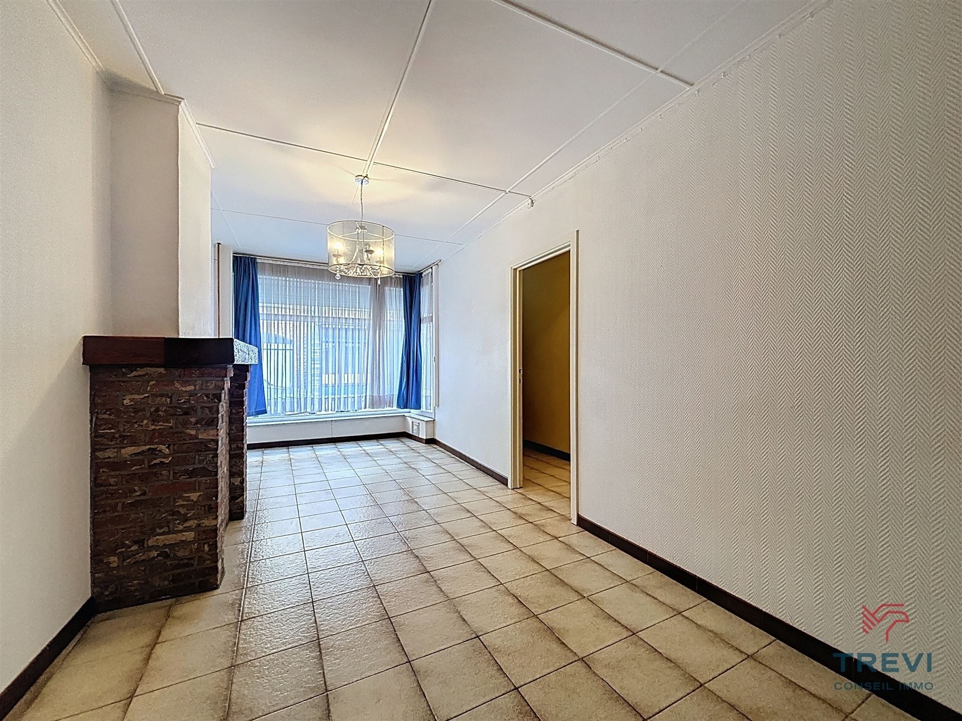 SOUS OPTION Jolie petite maison à potentiel dans le centre d'Enghien  - photo 2