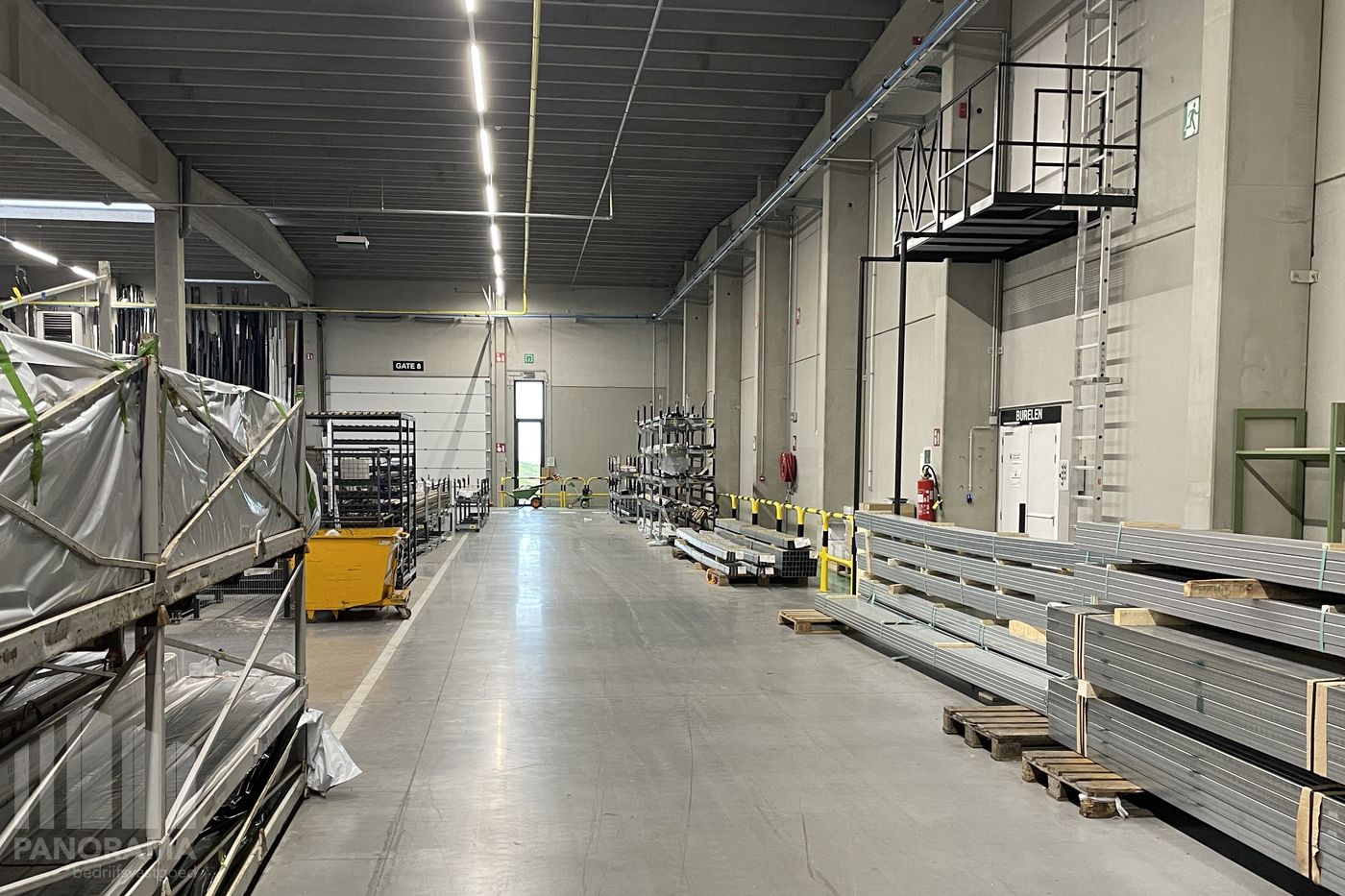 High-end industrial building of 4.432 m² along the E19 - photo 5