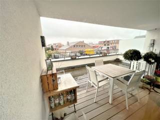 --- NIEUW --- Ruim recent appartement (112m²) met 3 slaapkamers + garagebox👉 BEZOEKMOMENT WOENSDAG 06/05! U kan de online kalender voor het...