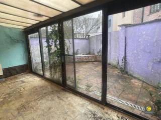 Te renoveren karakterwoning te Groenenhoek!Achter deze prachtige gevel gaat enorm veel potentieel schuil, weliswaar mits een grondige renovatie. Met...