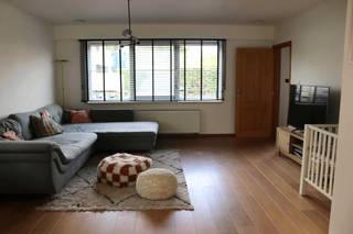 Instapklare energiezuinige gezinswoning in zeer rustige straat nabij het centrum.Geen Immo of Makelaar!Welkom in deze ruime en lichtrijke woning uit...