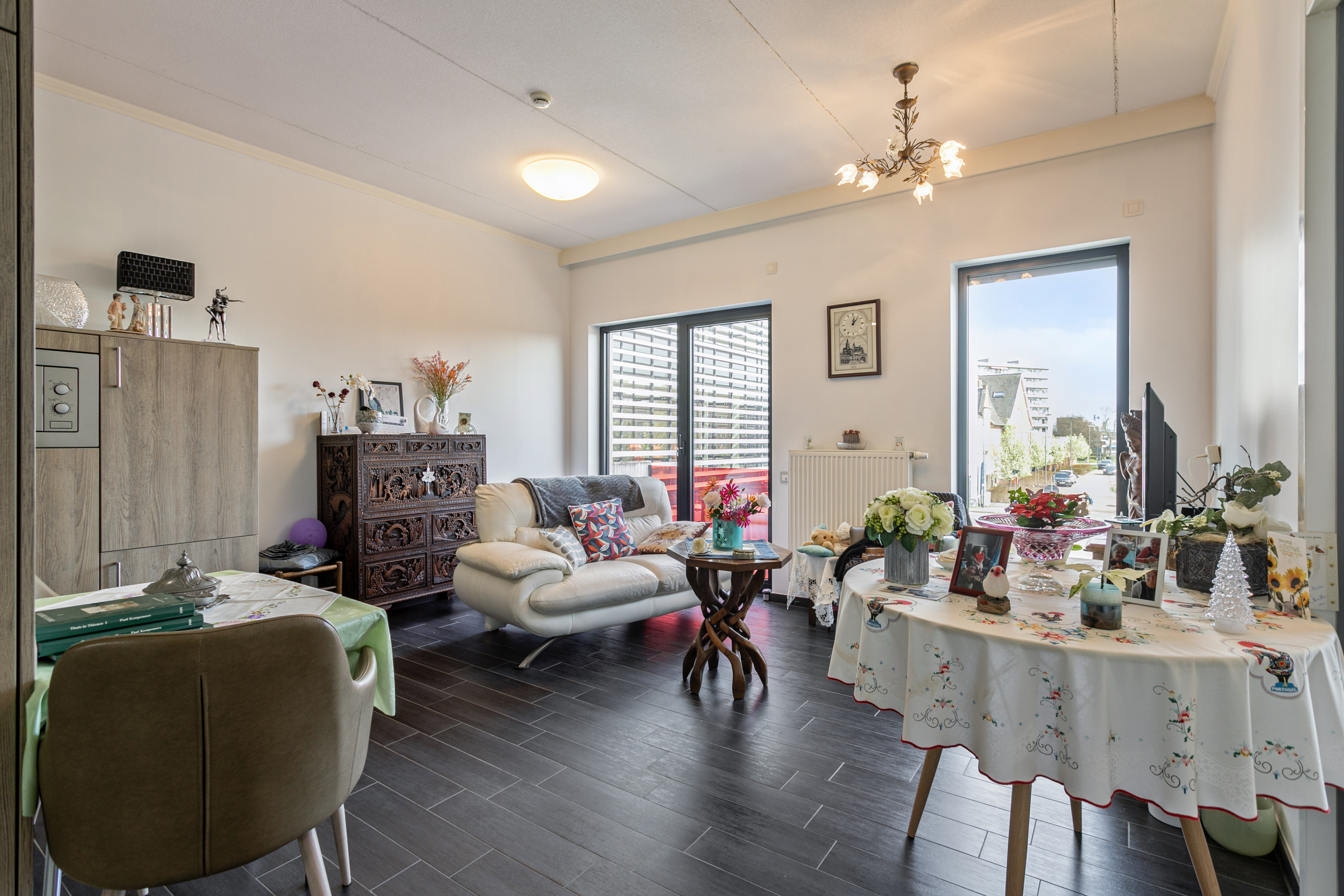 STIJLVOLLE RECENTE ASSISTENTIEWONING MET EXTRA SERVICES - foto 5