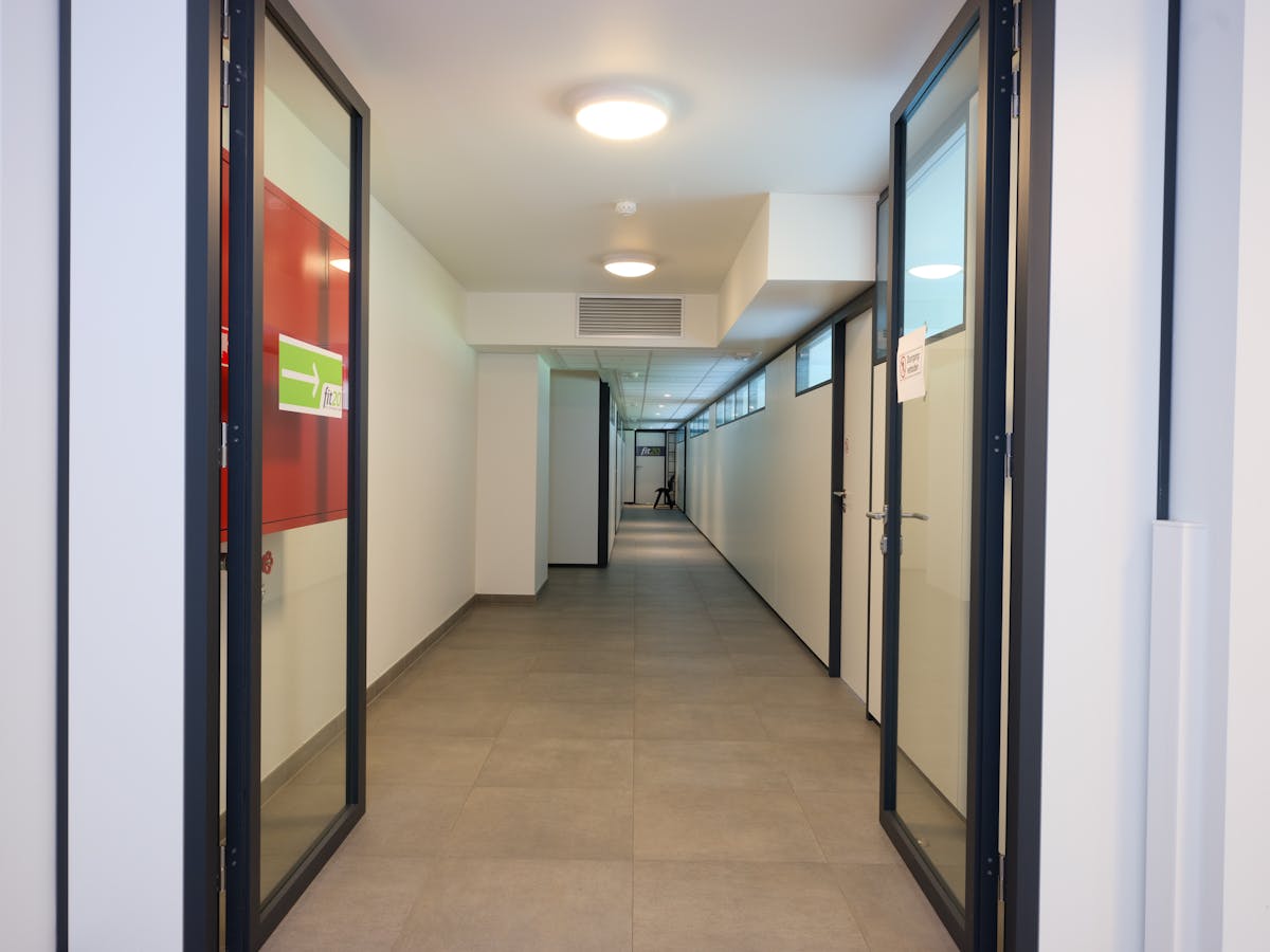 Uitstekend gelegen kantoren (85 m²-778 m²) te huur in Eeklo - foto 4