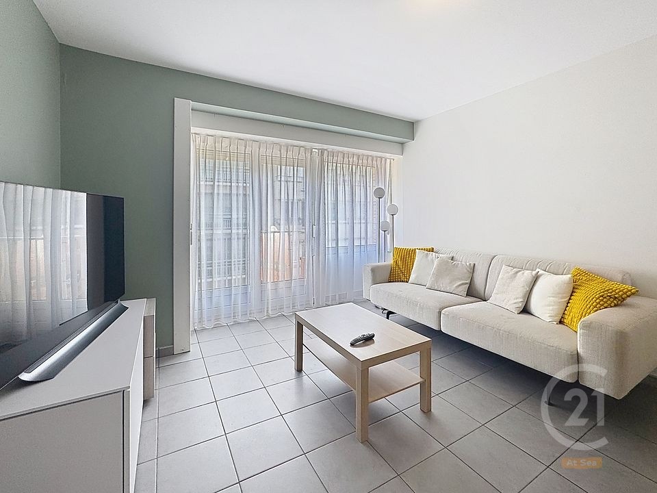 Ruim en volledig gerenoveerd appartement op centrale ligging in Westende-Bad - foto 3