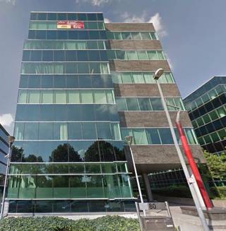 These 4 beautiful buildings are located on a view location along the Singel. The offices have a lot of light and are finished with...