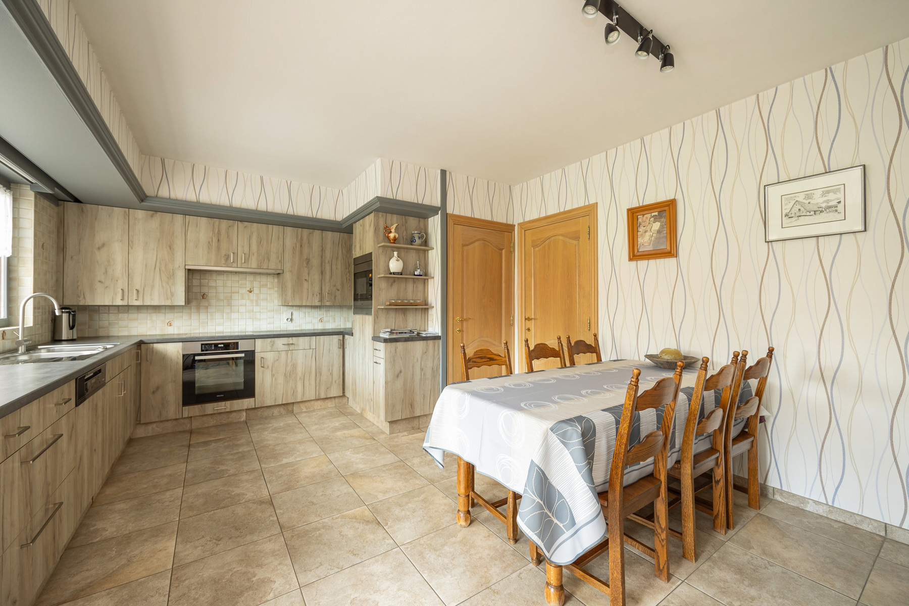 SPLITLEVEL VILLA OP 4.628m² MET WEIDS UITZICHT - foto 5