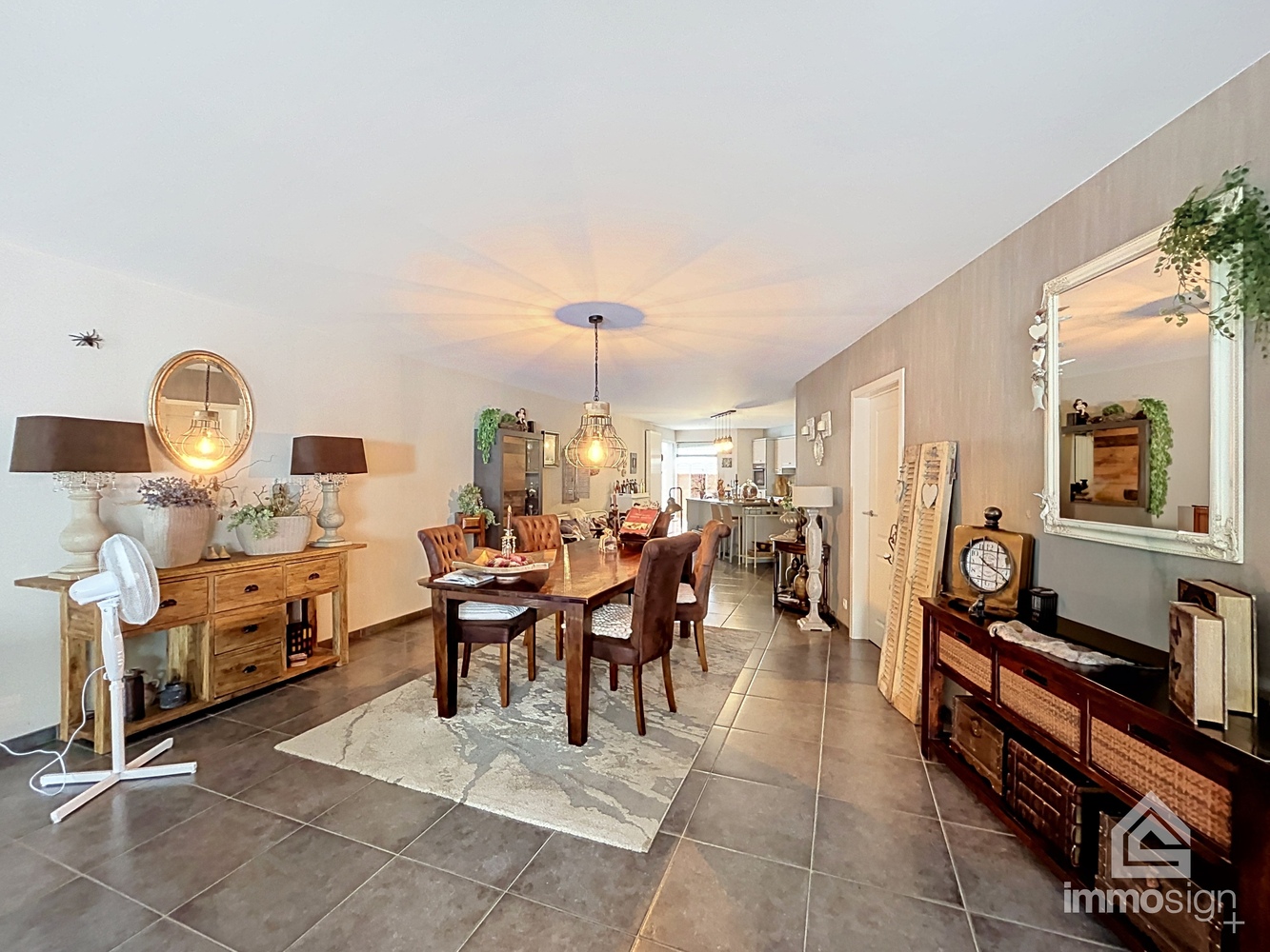 Instapklaar ruim gelijkvloers appartement met gezellige stadstuin en autostaanplaats in hartje Hamont-Achel! - foto 4