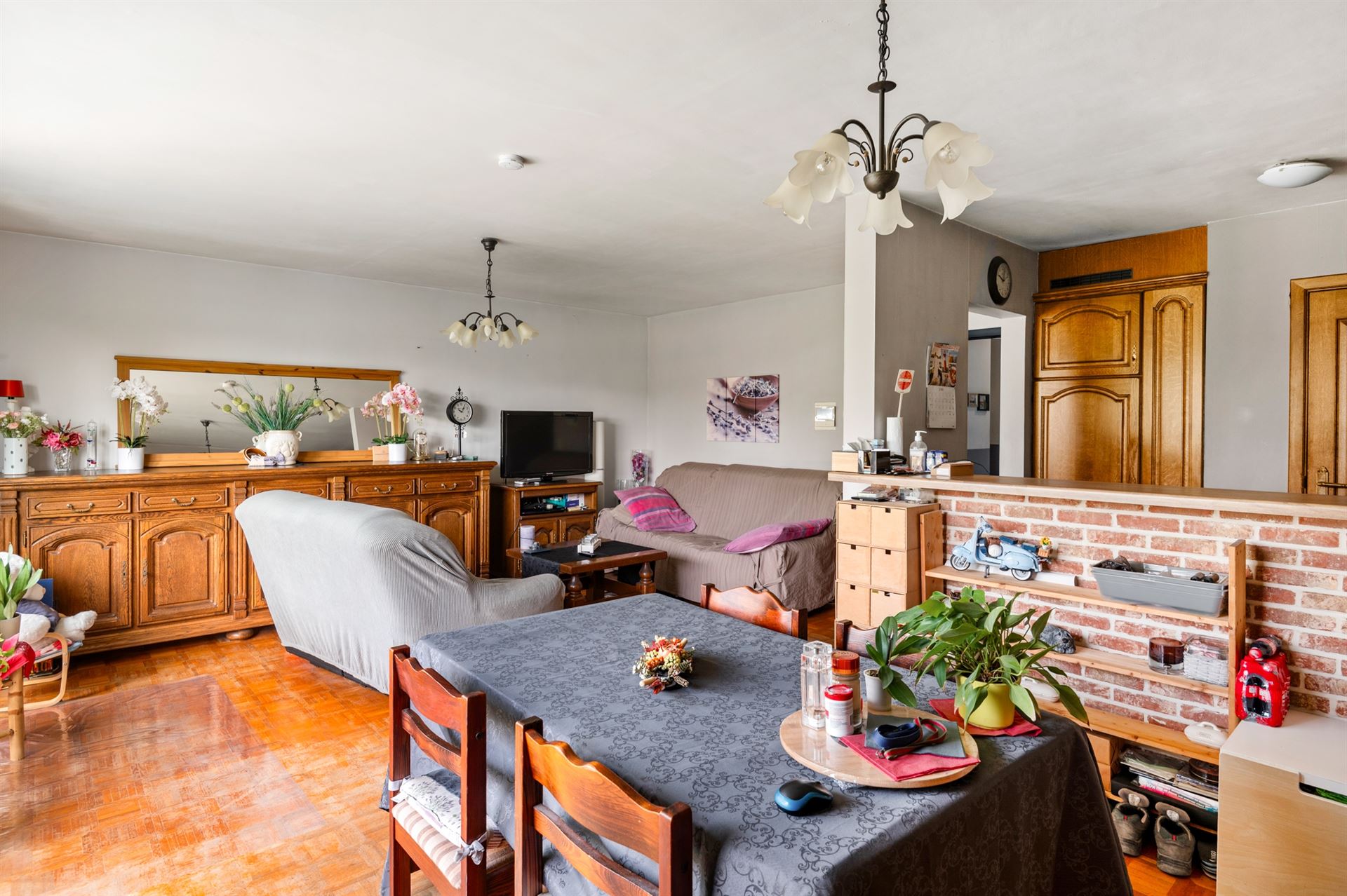 CENTRAAL GELEGEN 2-SLPK-APP IN EEN KLEINE RESIDENTIE MET RIANT ZUIDTERRAS - foto 5