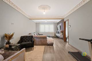 Deze instapklare en recent gerenoveerde woning bevindt zich in een rustige straat met een bijzonder aangename ligging. De omgeving biedt een...