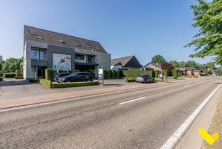 Droomt u van een unieke investering of een oase van rust, ruimte en comfort? Grijp dan nu uw kans!Wij bieden een uitzonderlijk eigendom aan in...