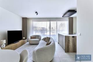 Square Estate presenteert u dit prachtige appartement van 75 m² in een recent gebouw in Wemmel, dat modern comfort en optimale energie...