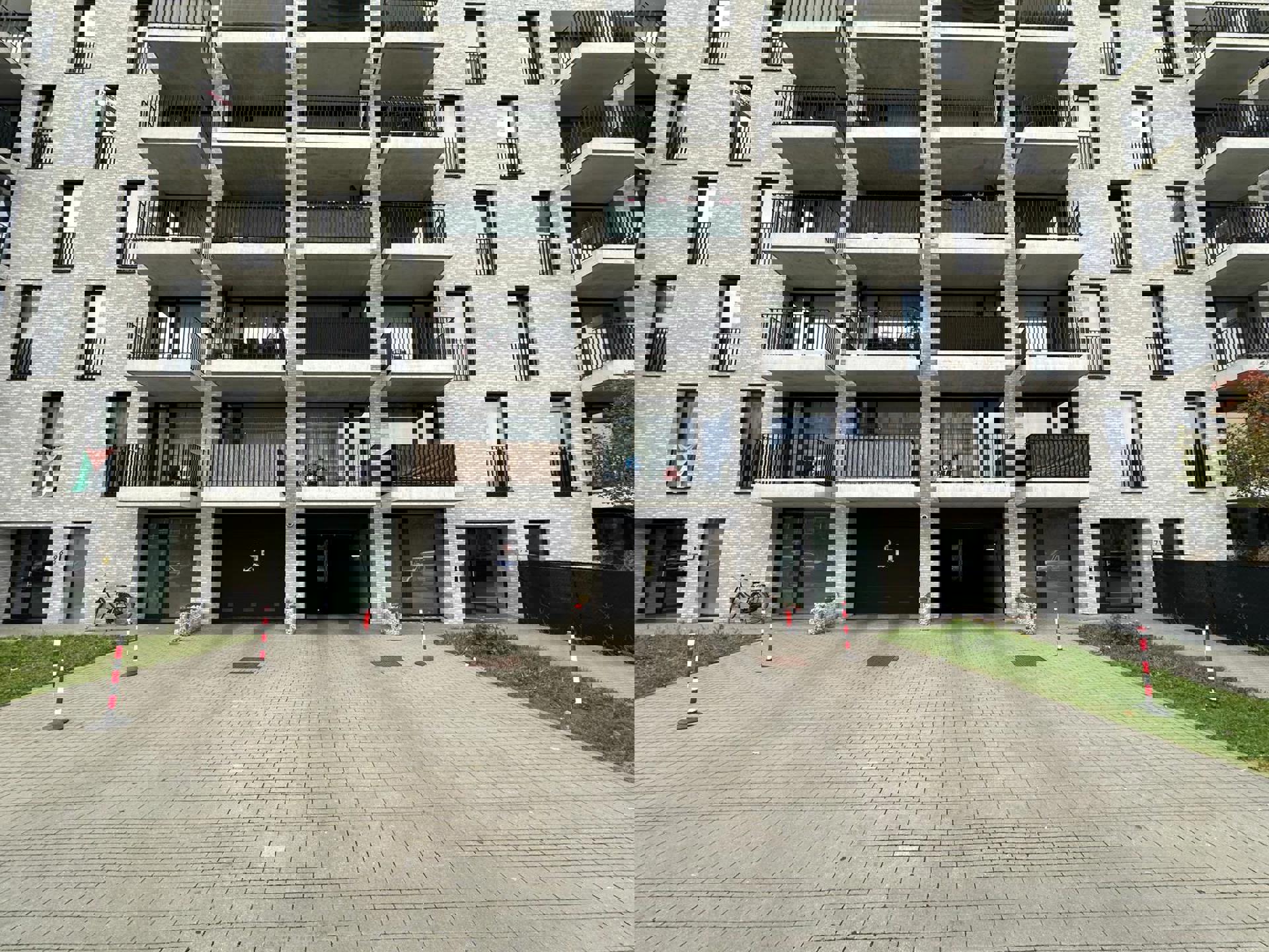 Garage à louer à Hoboken - photo 1