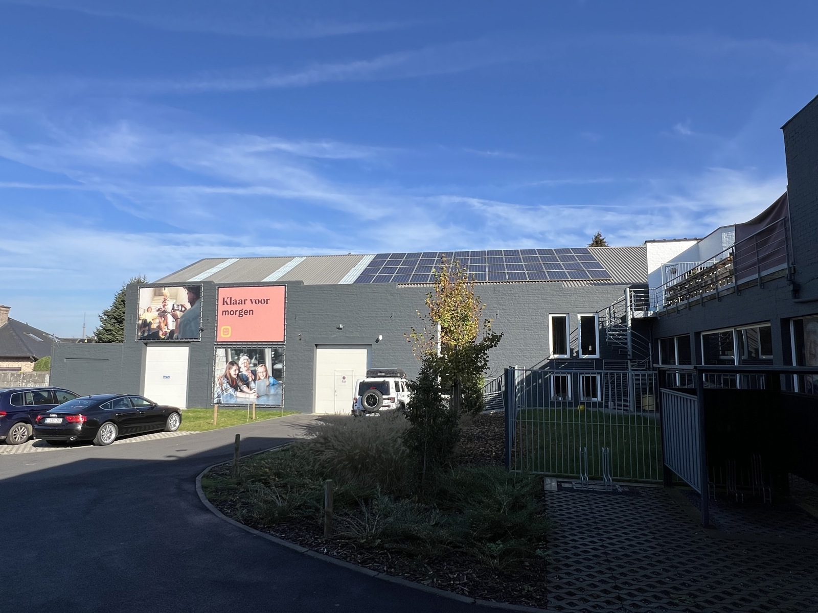 Opslagloods met kantoorfunctie op TOP - locatie te 1500 Halle. - foto 3