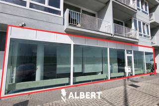 Centraal gelegen handelsruimtes te huur in ZeebruggeUnieke kantoorruimte te huur gelegen aan de Kustlaan 238 in het hart van Zeebrugge! Deze moderne...
