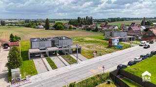 Moderne Halfopen Bebouwing met Ruime Tuin en VergezichtenWonen op een ruim perceel met zicht over de weilanden? Het Paradijs in Rekkem is genieten...