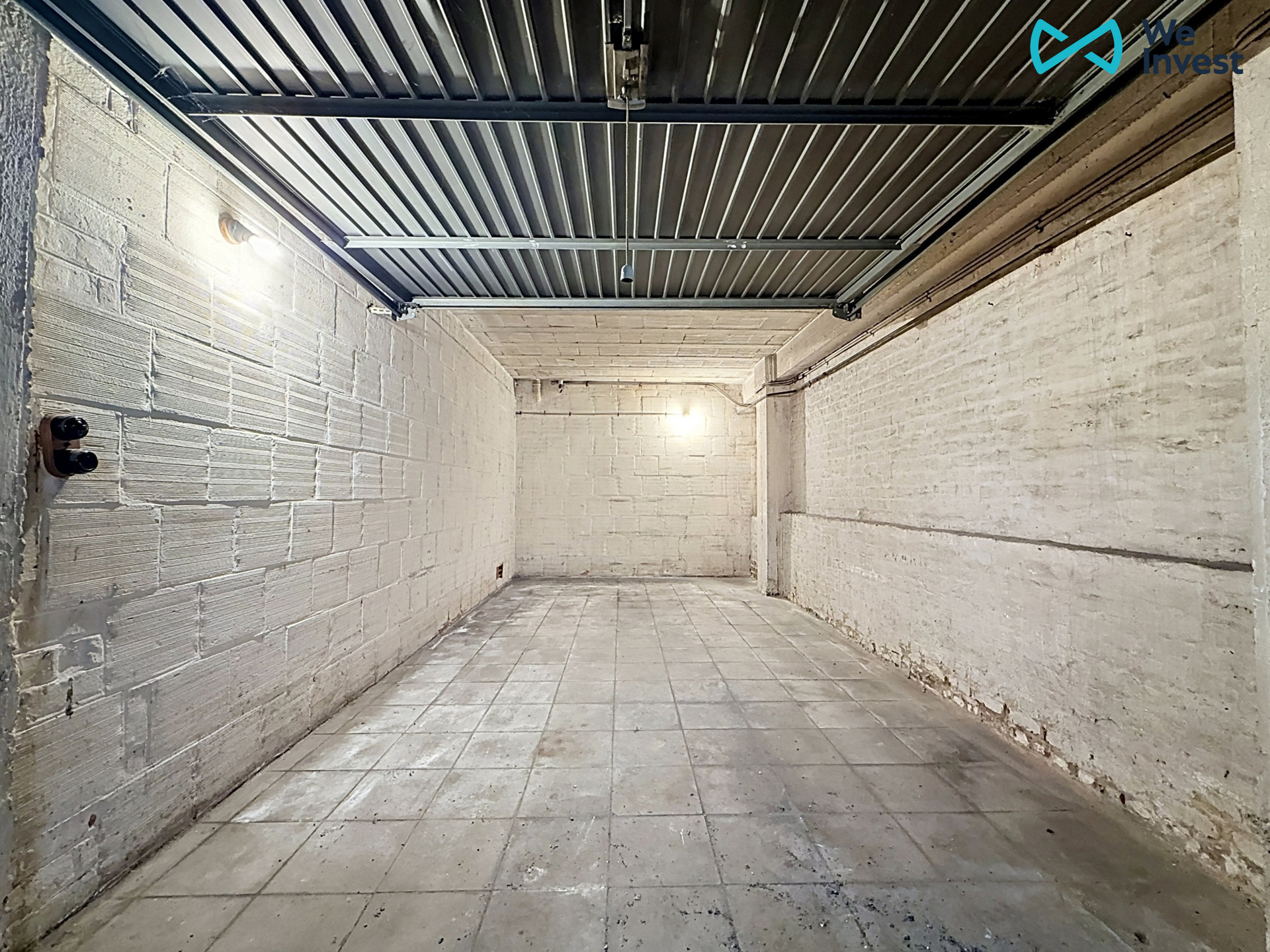 Grote garage te koop – Midden in Etterbeek - foto 4