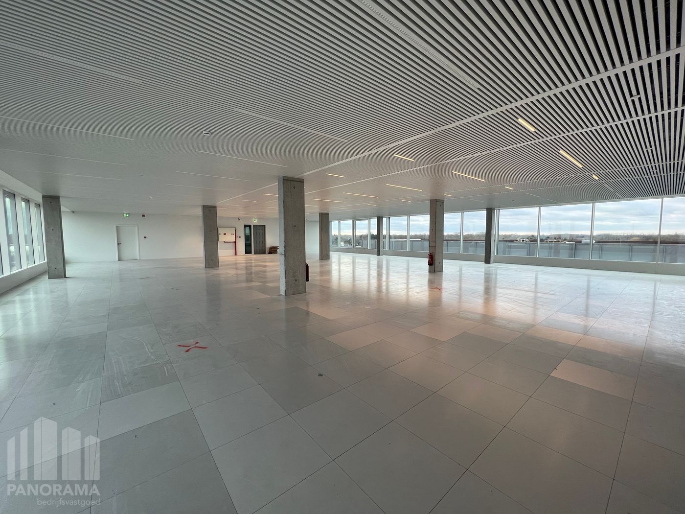 2.000 m² duurzame kantoren aan The Loop op amper 2 km van E40/E17 - photo 4