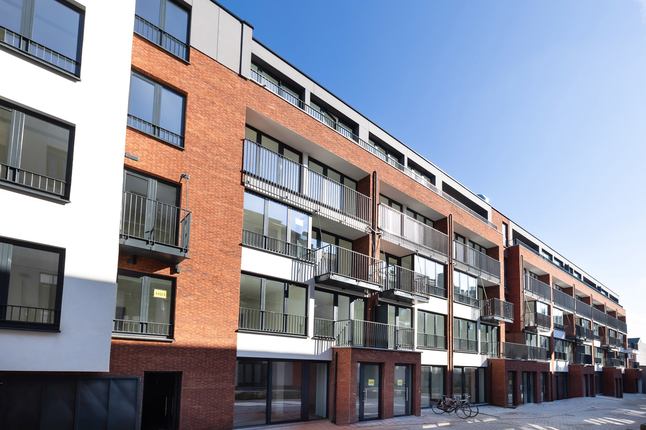 Duplex met 2 slaapkamers en grote woonkamer - foto 3