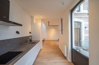 --- JACOB --- Tussen het Begijnhof en het Prinsenhof, ter hoogte van de Rabotstraat 62-64 ligt het project "Hof ter Wallen", een historisch...