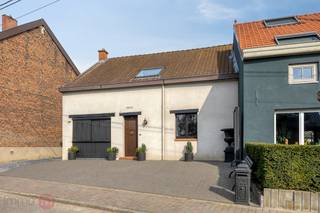Charmante halfopen bebouwing met tuin en uitbreidingsmogelijkheden in BertemIn een rustige straat in Bertem, op de Oude Baan, vinden we deze...