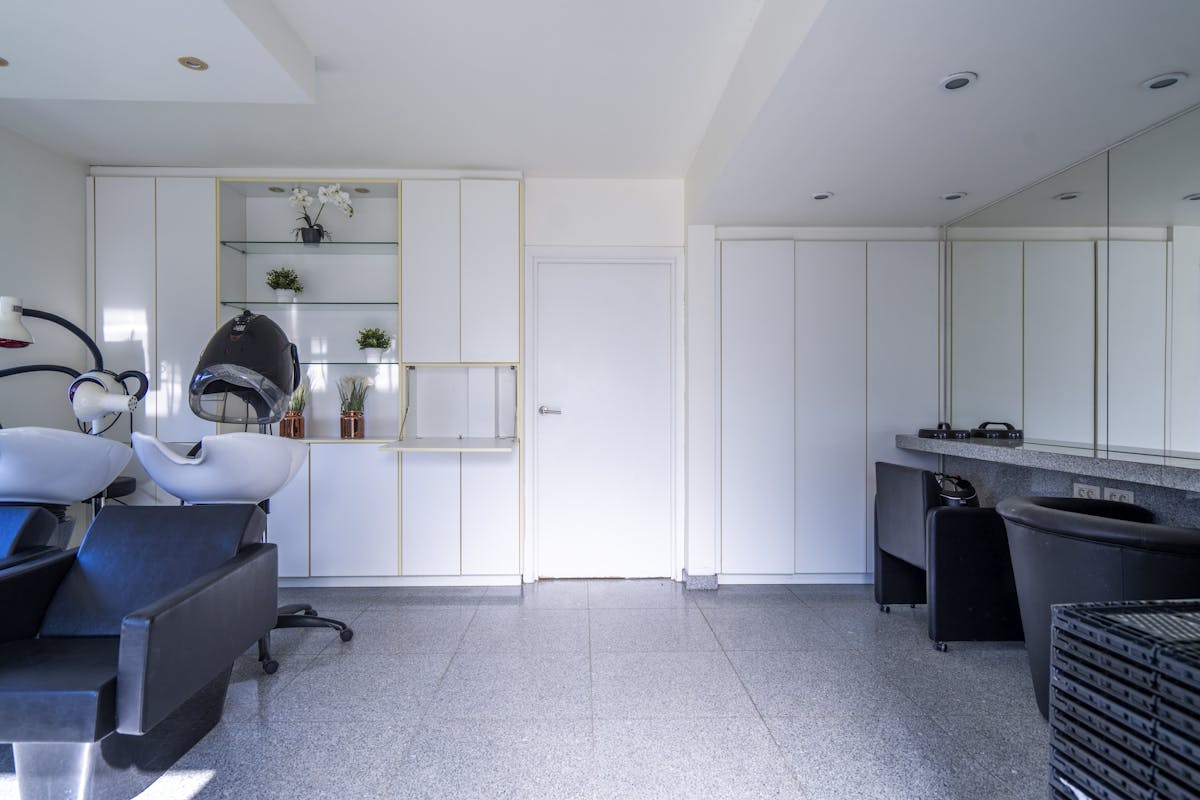 Instapklare woning met polyvalente ruimte op Hoog Kortrijk - foto 3