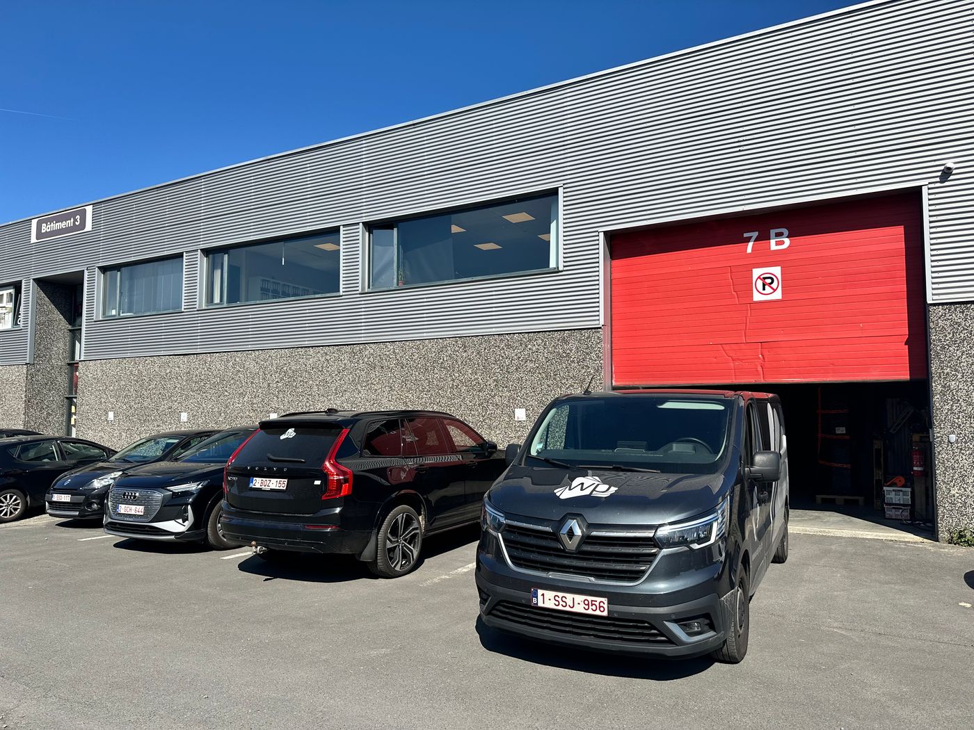 760 m² magazijn met 75 m² kantoren te huur - foto 4