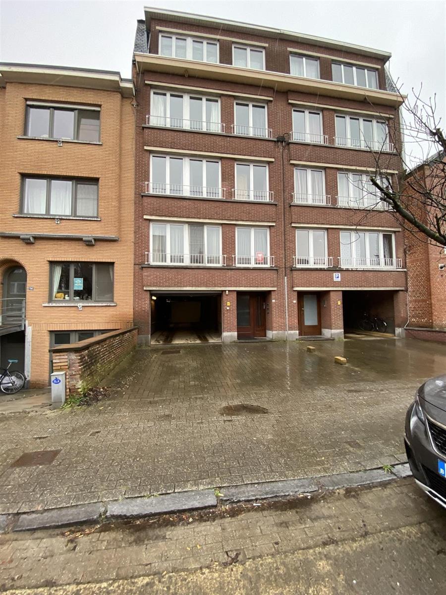 Garage à louer à Louvain