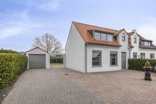 La propriété est proposée via la formule de pré-vente. Le samedi 14/02/2026 entre 10h et 12h, vous pouvez venir voir ce bien sur rendez-vous et...