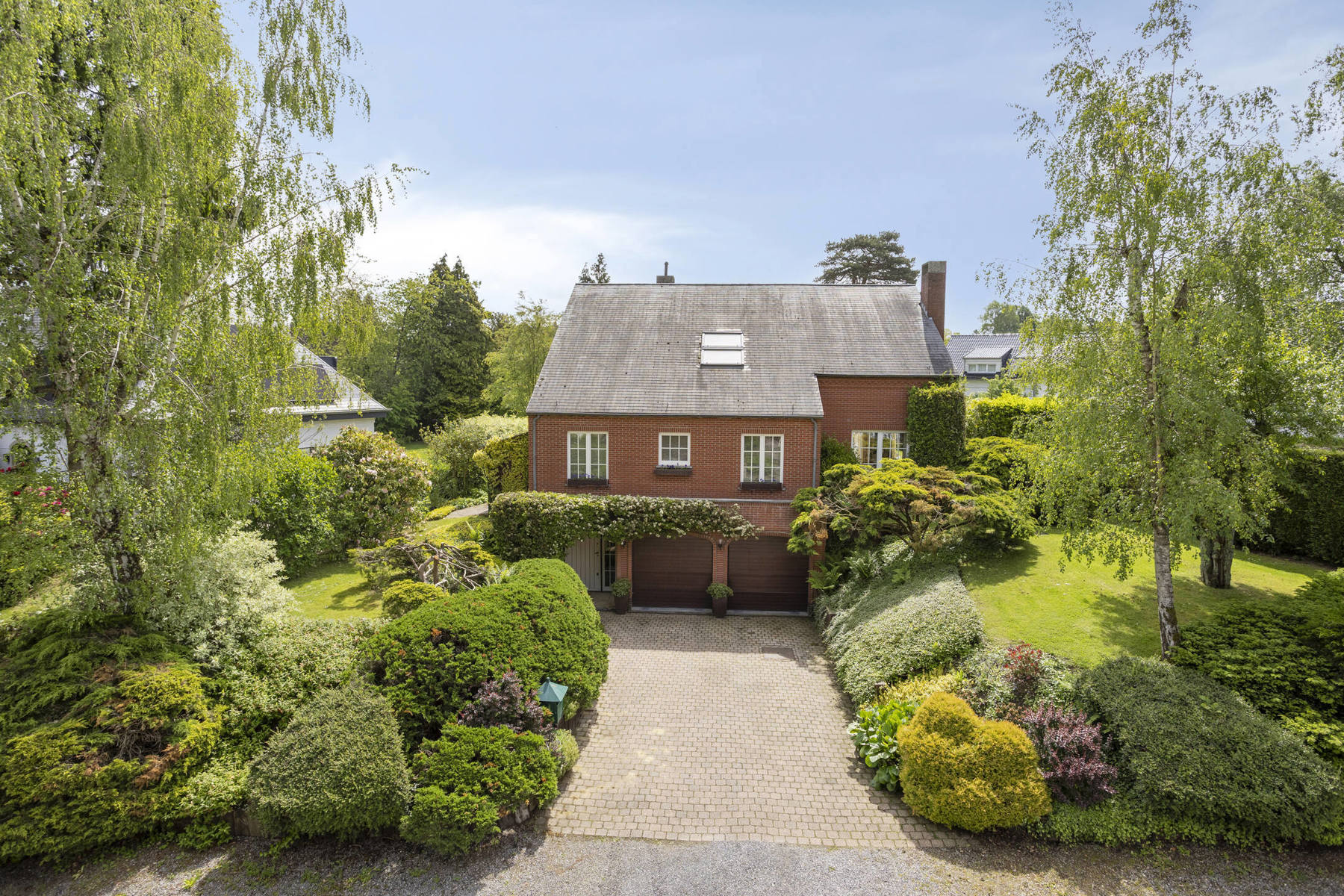 Uiterst residentieel gelegen villa met prachtige tuin - foto 1
