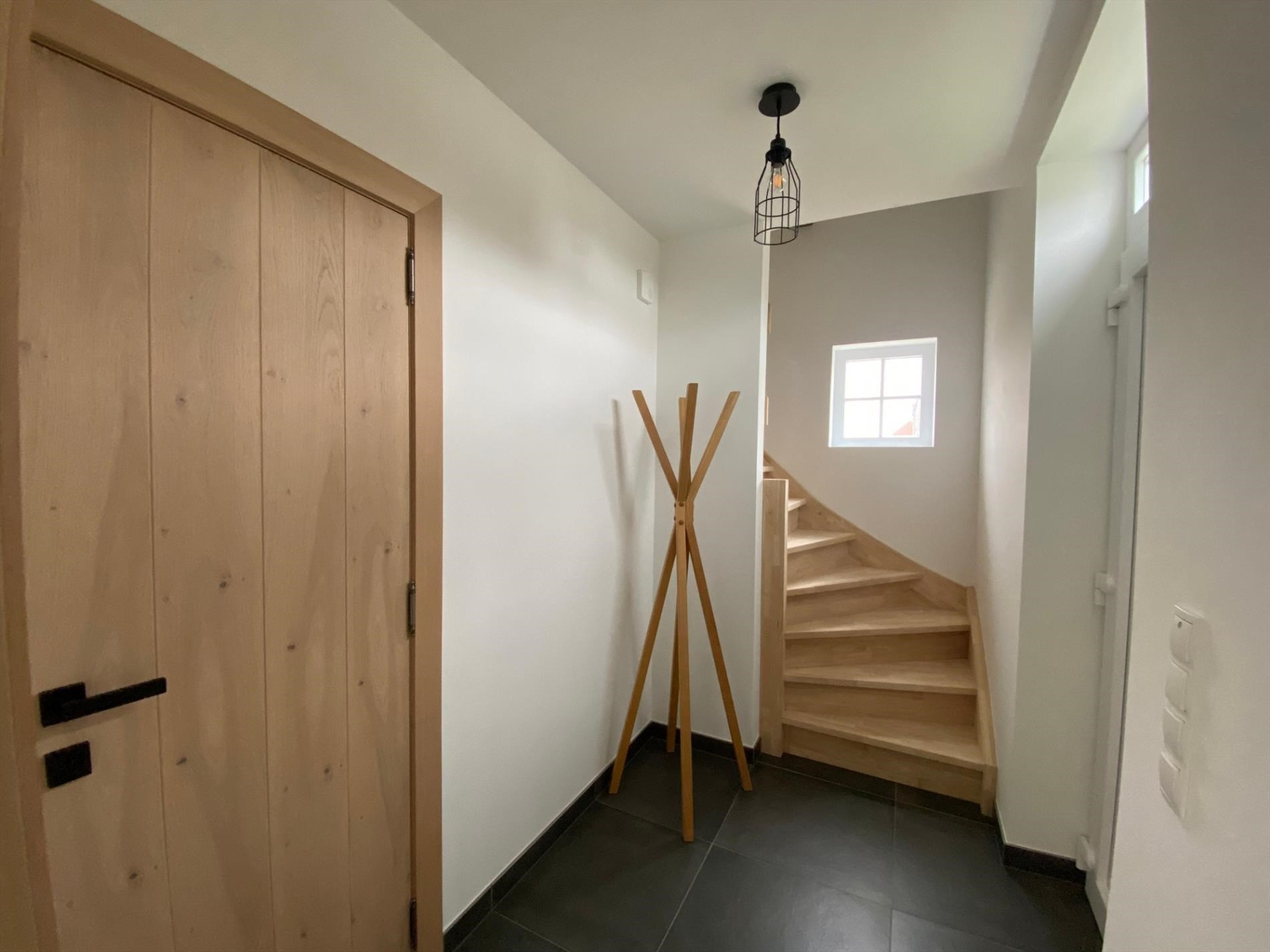 Verrassend ruime instapklare nieuwbouwwoning met 3 ruime slaapkamers in Houthulst! - foto 2